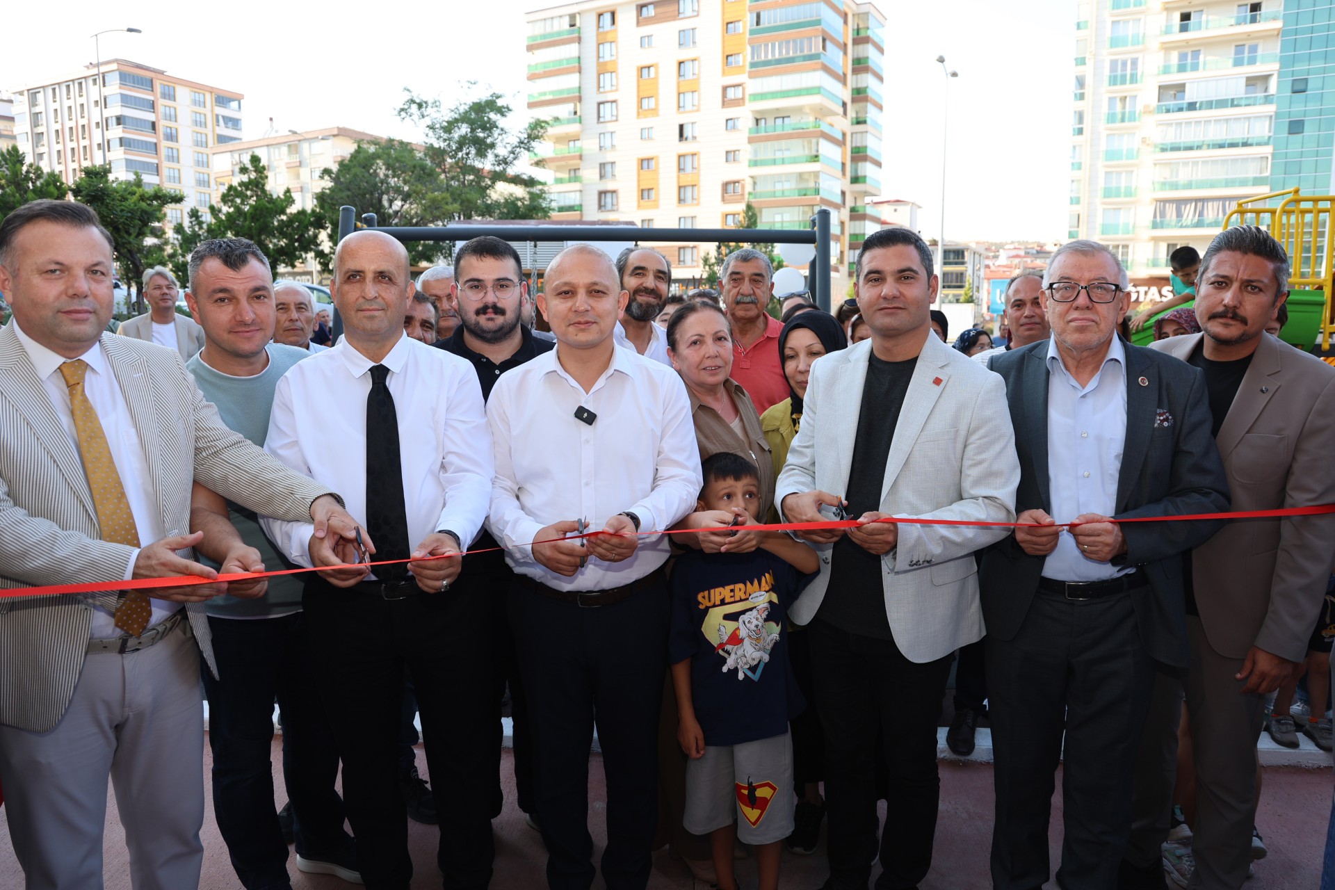 Hanımeller Parkı Yenilenen Yüzüyle Halkın Hizmetinde (1)