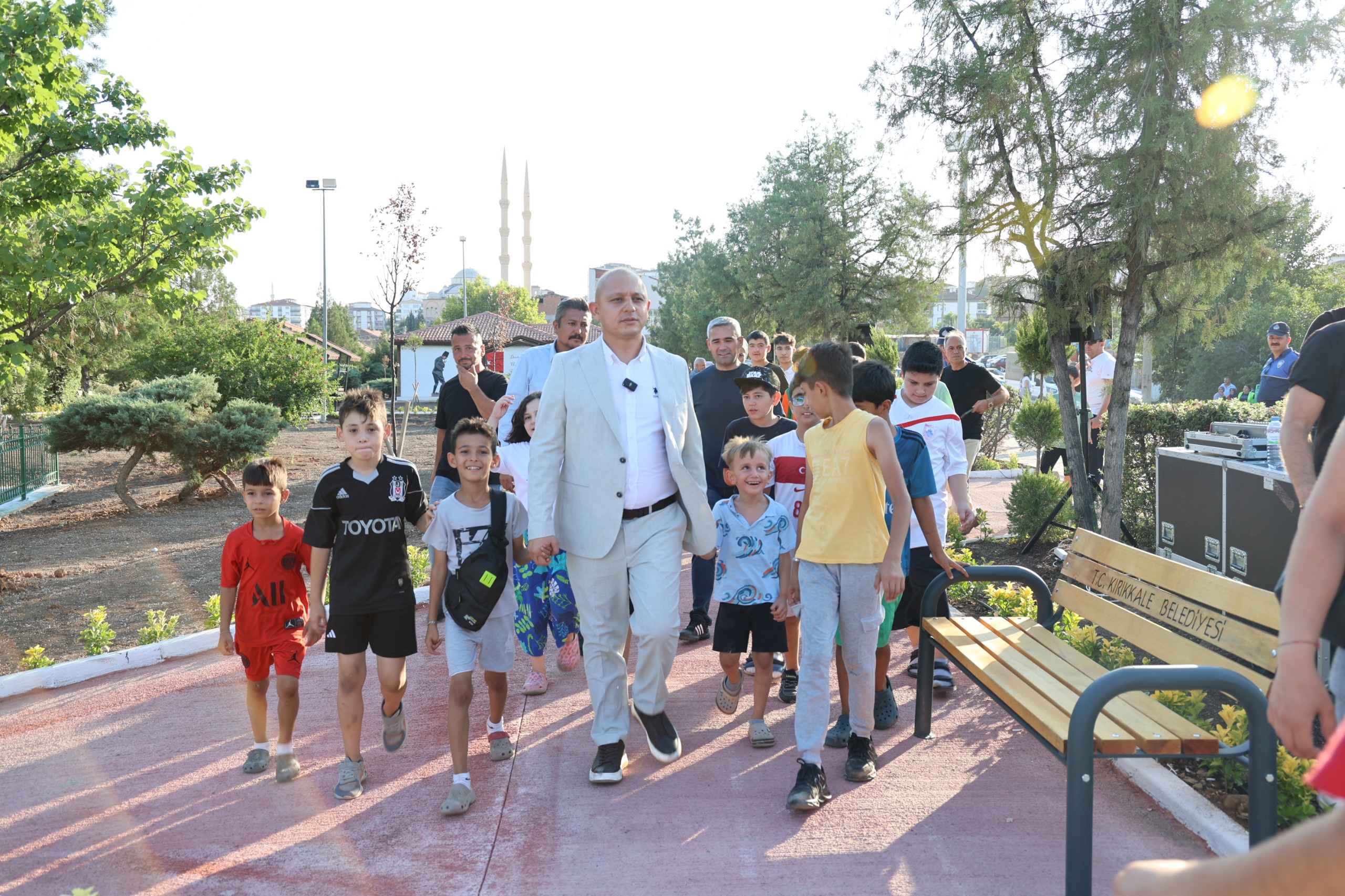 Kırıkkale Belediyesi Park Ekipmanlarını Kendi Üretiyor (2)
