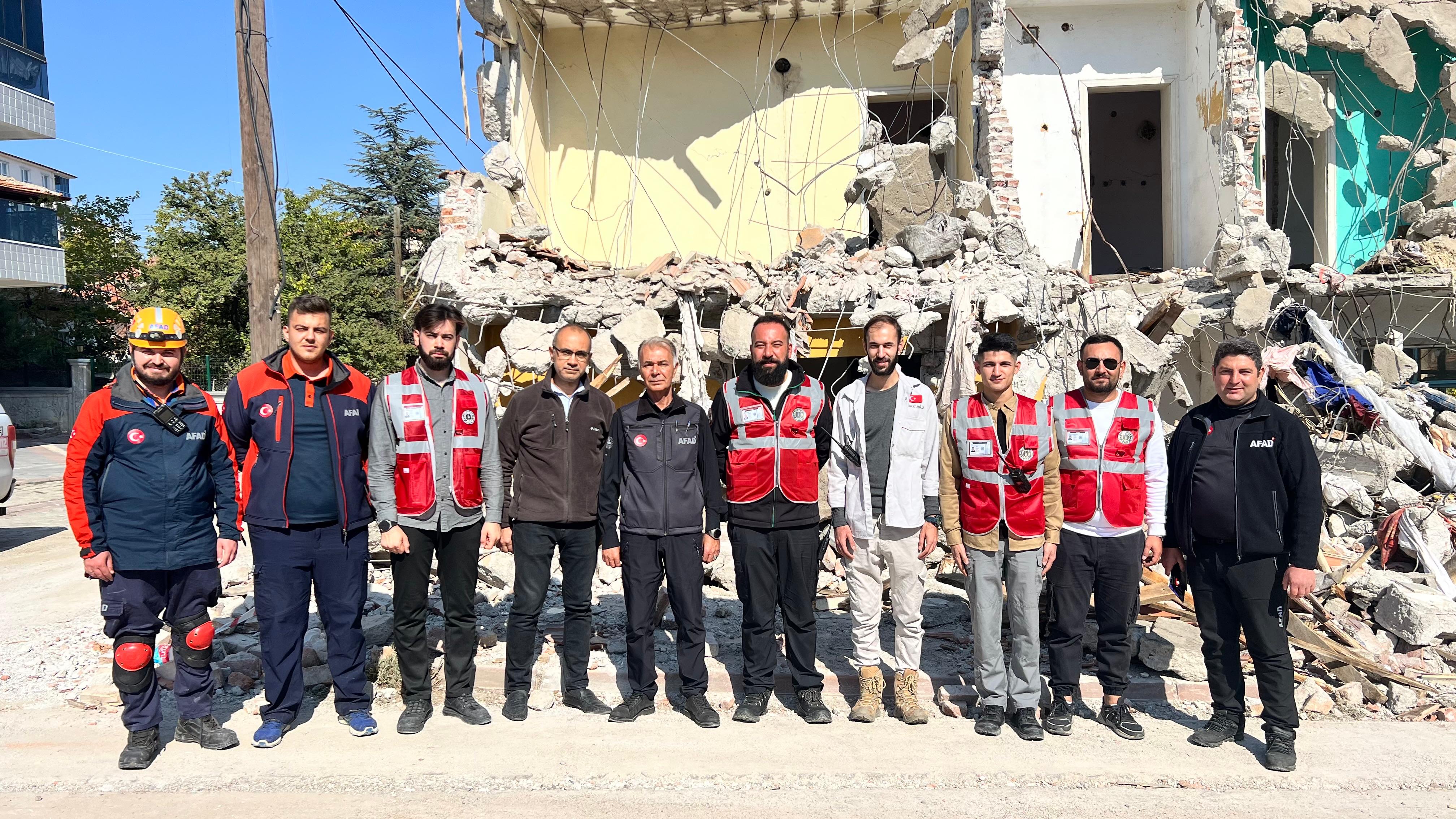 Afetlerin Gizli Kahramanları Amatör Telsizciler (3)