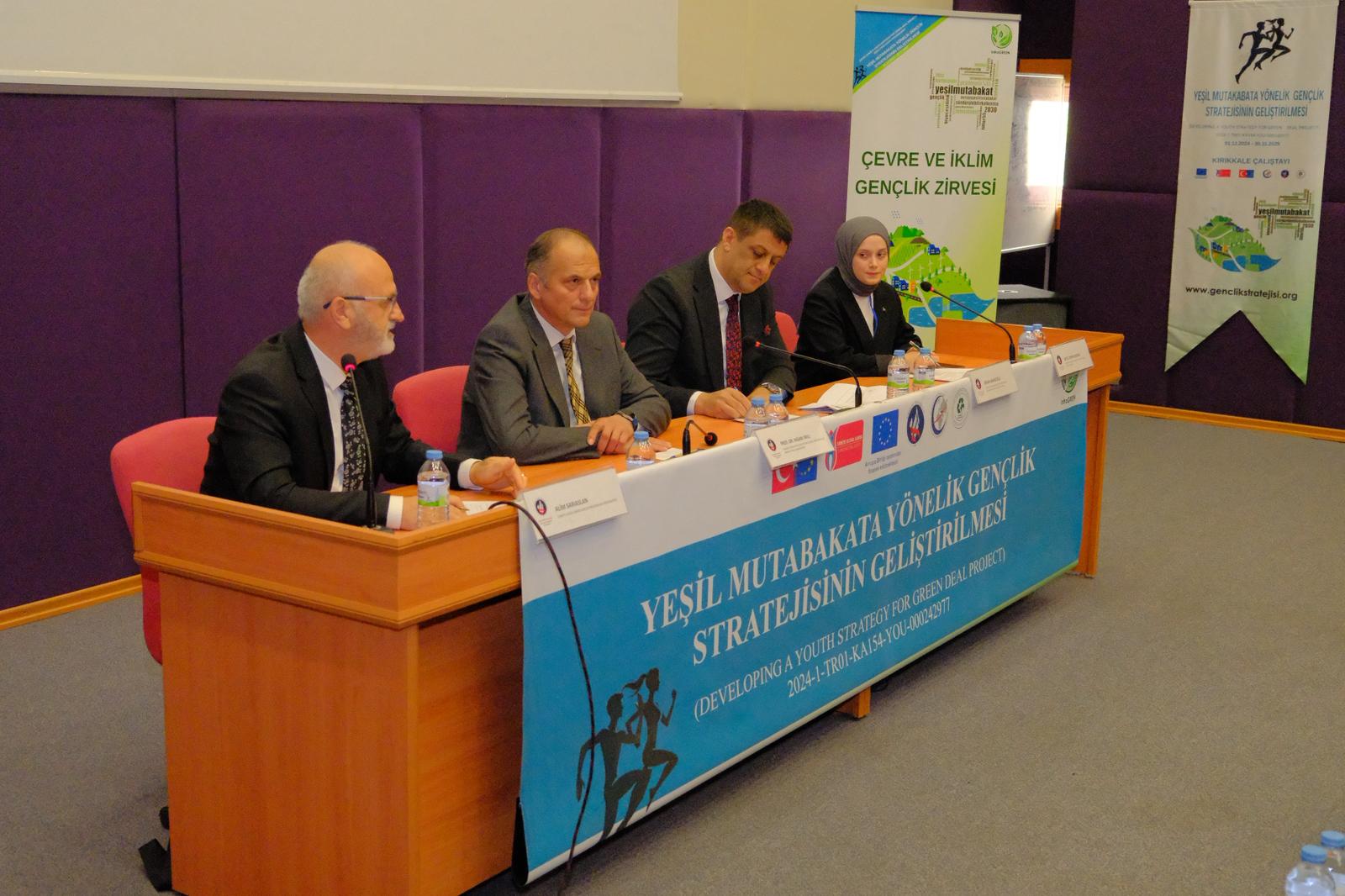 Kırıkkale Üniversitesi’nde ‘Çevre Ve İklim Gençlik Zirvesi’ Düzenlendi (14)