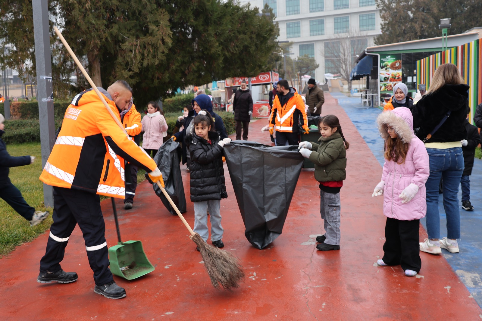 Öğrencilerden Çevreye Örnek Mesaj “Temiz Yarınlar Okullarda Başlar” (3)