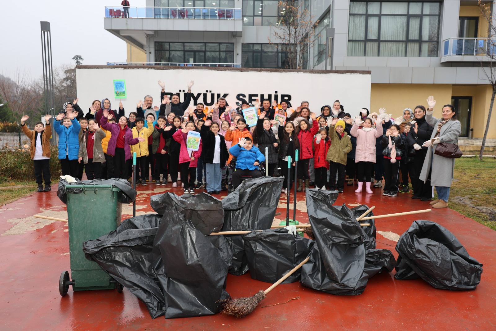 Öğrencilerden Çevreye Örnek Mesaj “Temiz Yarınlar Okullarda Başlar” (5)