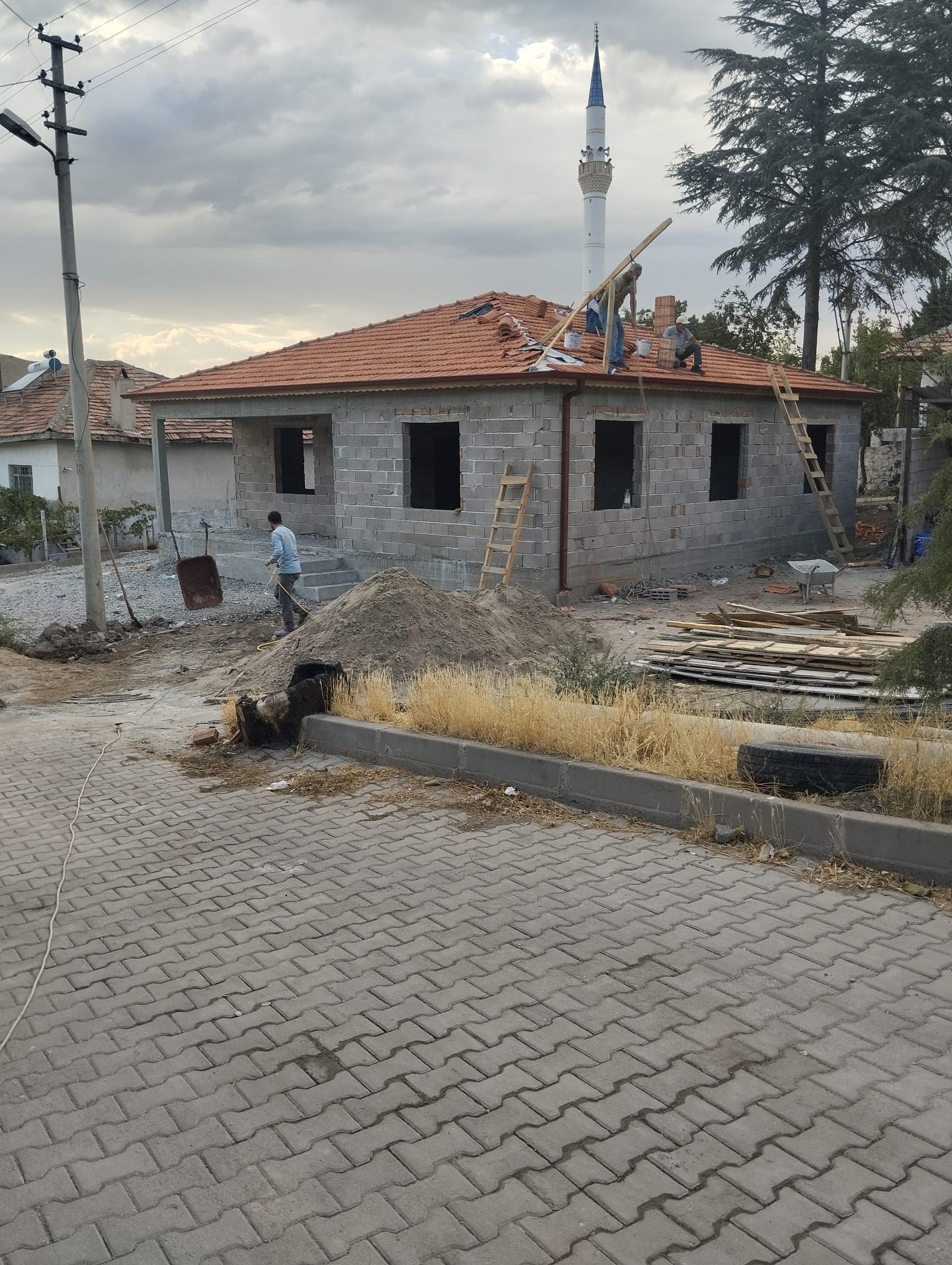 Yangın Sonrası Umut Oldular Kılıçlar Köyü’nde Örnek Insanlık Dersi (1)