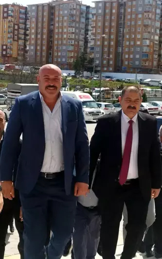 Soldaki Erdem Şen Sağdaki Hilmi Şen