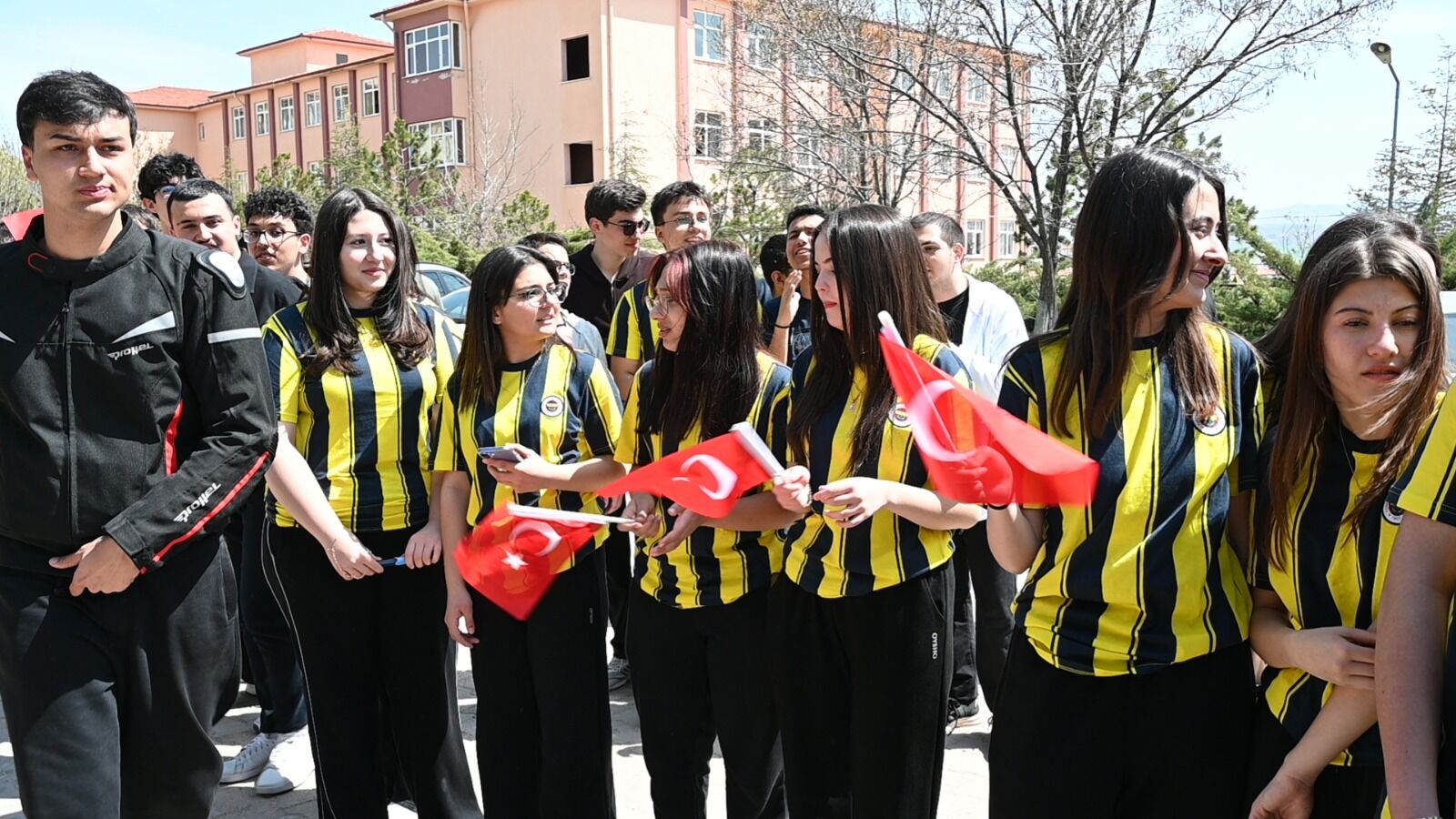 2799773D Fb30 4731 Ad1B Fa5B9F724Fc6