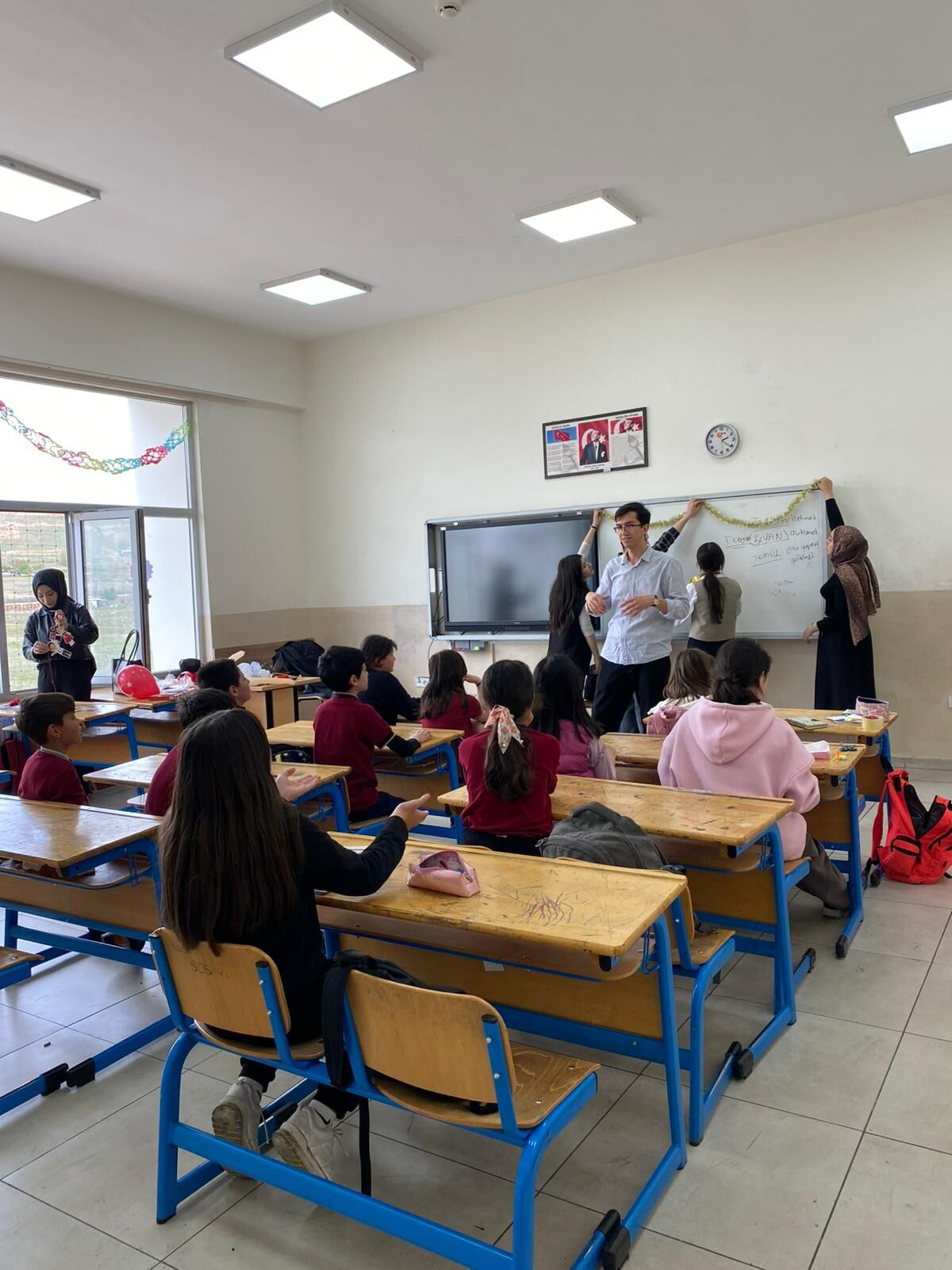 B665F8E5 E119 4Cdb B8Df D647547D7B58