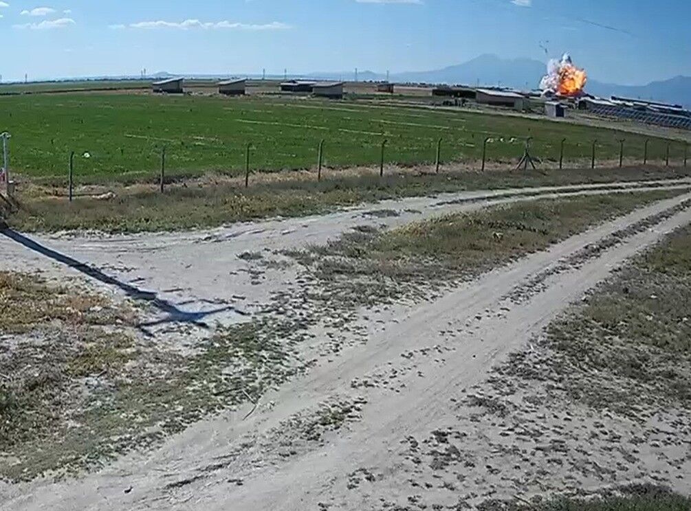 Niğde'deki havai fişek fabrikasındaki patlama kamerada