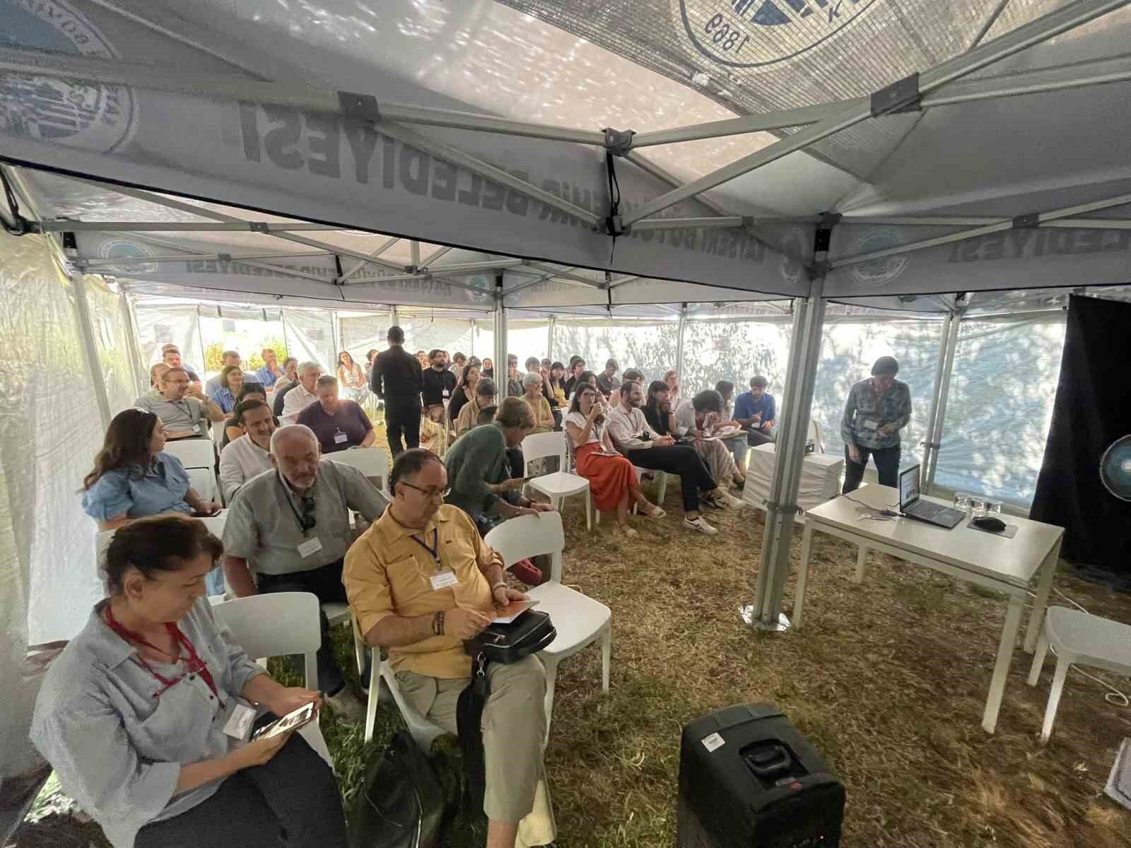 11 ülkeden 49 bilim insanı Kültepe'de