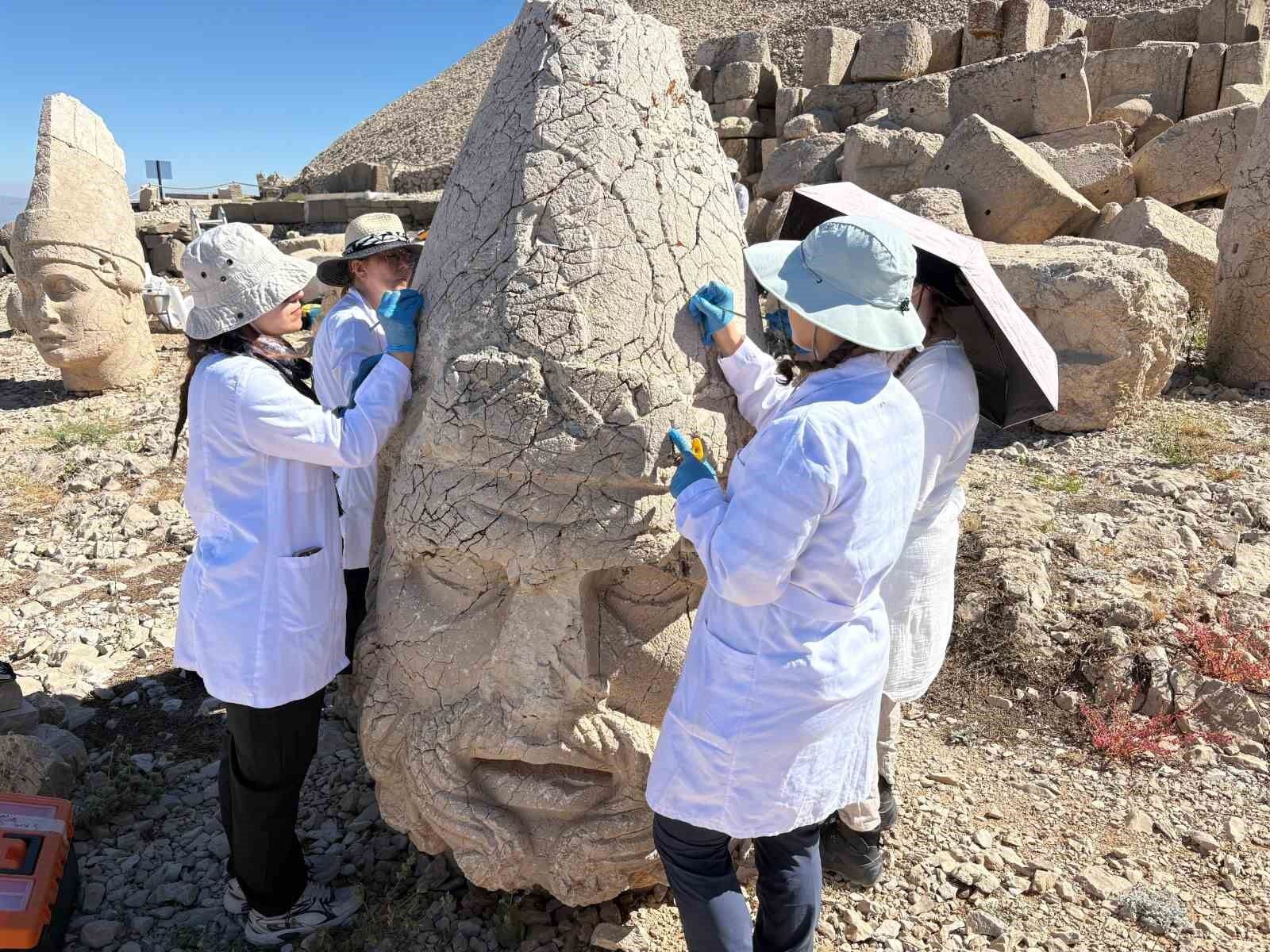 Nemrut'un dev heykellerine 5 yıllık koruma kalkanı