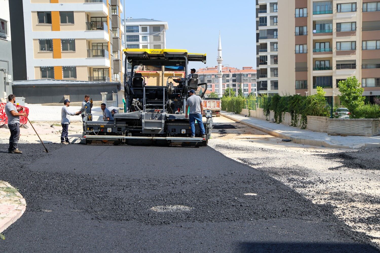 Yollar yenileniyor ulaşım daha konforlu hale geliyor
