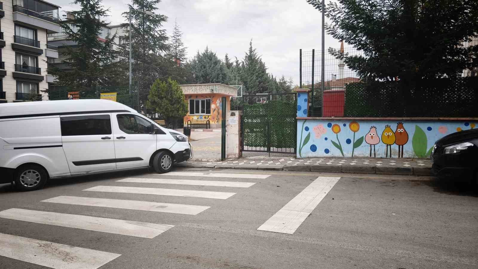 Bir kadın boşanma aşamasındaki kocası tarafından bıçaklandı