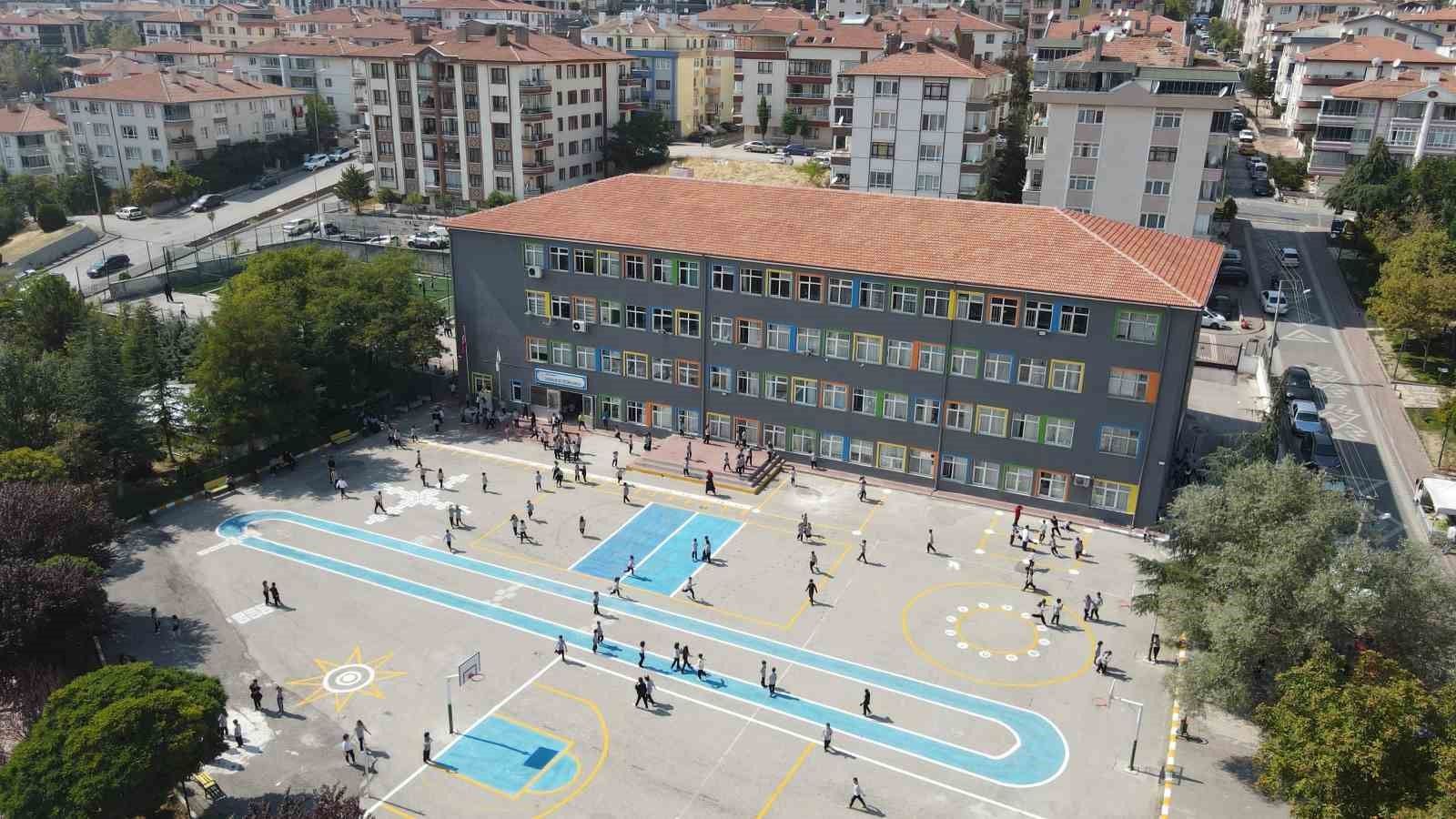 Okullar daha modern ve kullanışlı hale getirildi
