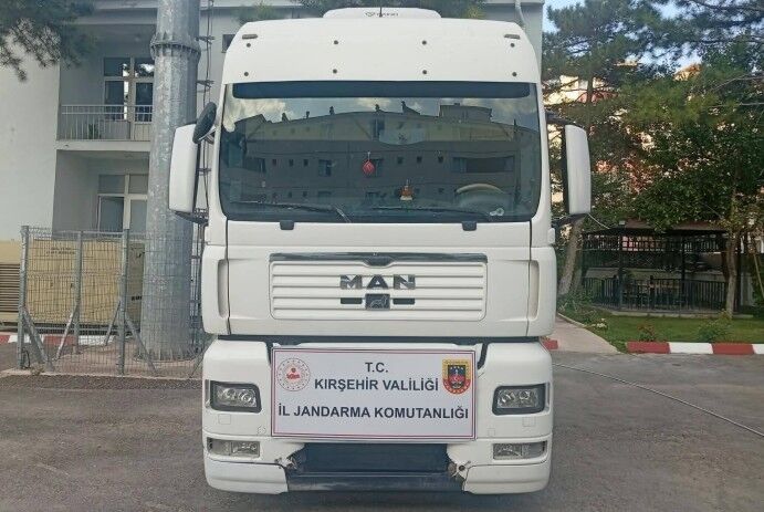 Şasesi değiştirilen tır yol kontrolünde yakalandı