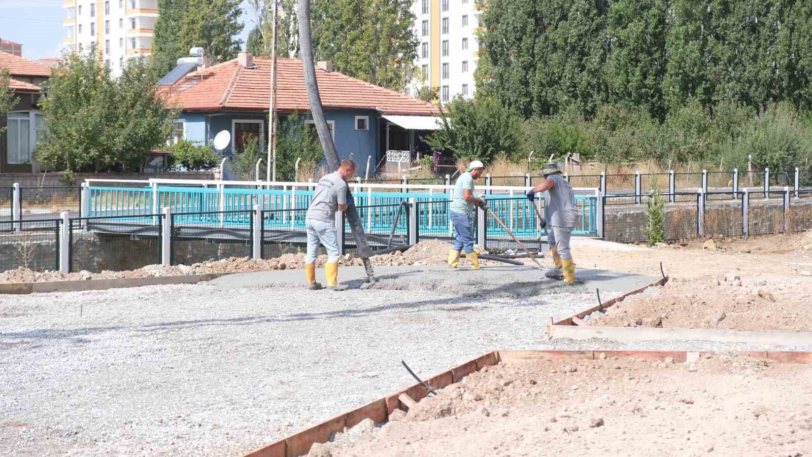 Üç bölgede eş zamanlı çalışma