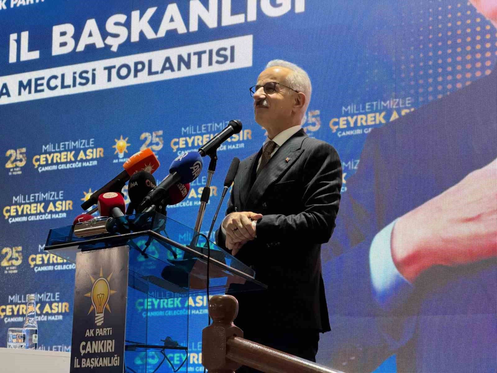 Bakan Uraloğlu: 'Türkiye'de 355 milyar dolarlık ulaştırma yatırımını hayata geçirdik'