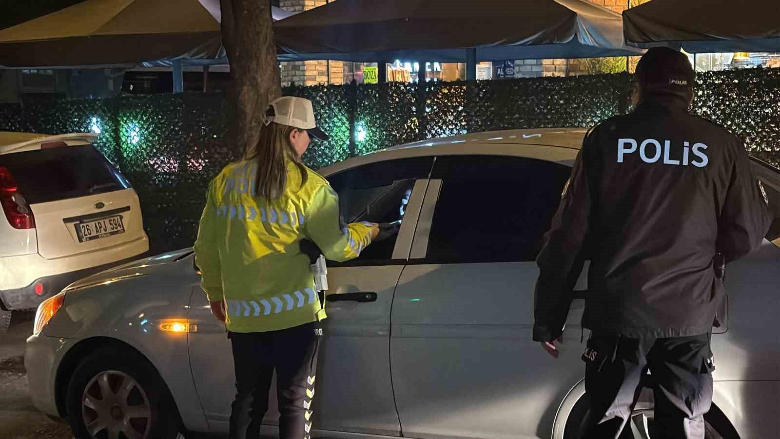 Eskişehir'de 230 şahıs ve 102 araç denetlendi, 552 bin 846 TL ceza kesildi