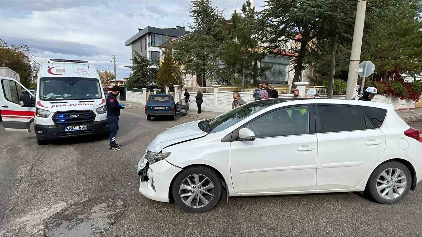 Karaman'da iki otomobil çarpıştı: 1 yaralı